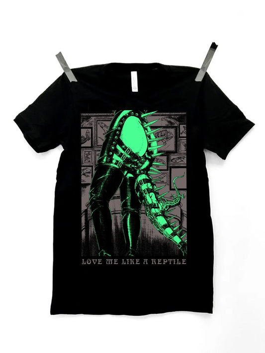 ANMO NIGHT - LOVE ME LIKE A REPTILE